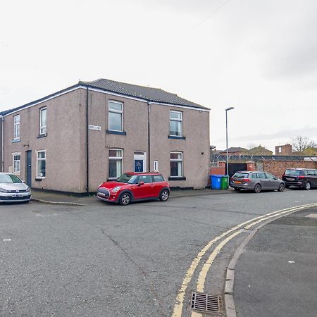 Rochdale 3 Bedroom House 2 Bath With Free Parking Sleeps 7 Extérieur photo