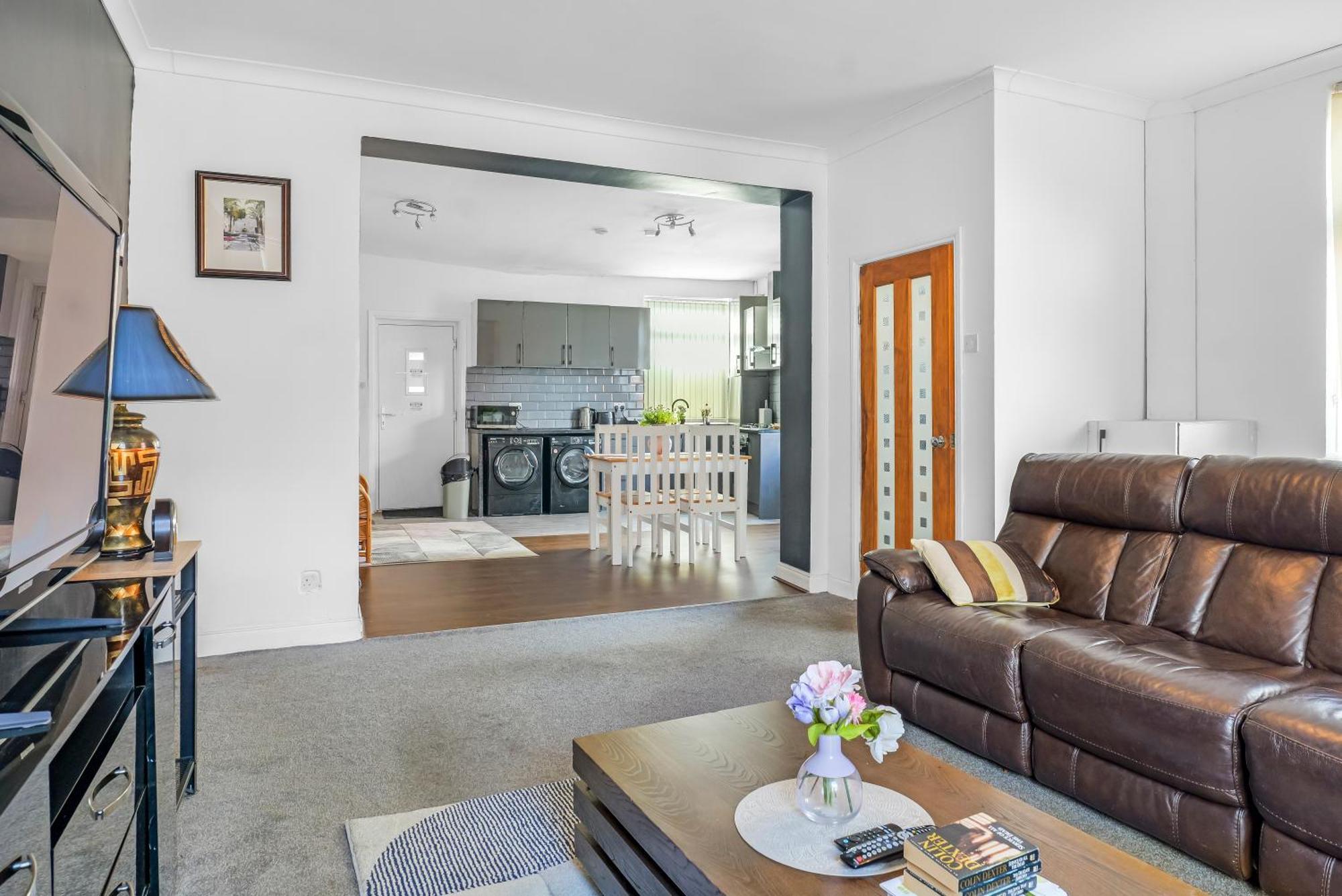 Rochdale 3 Bedroom House 2 Bath With Free Parking Sleeps 7 Extérieur photo