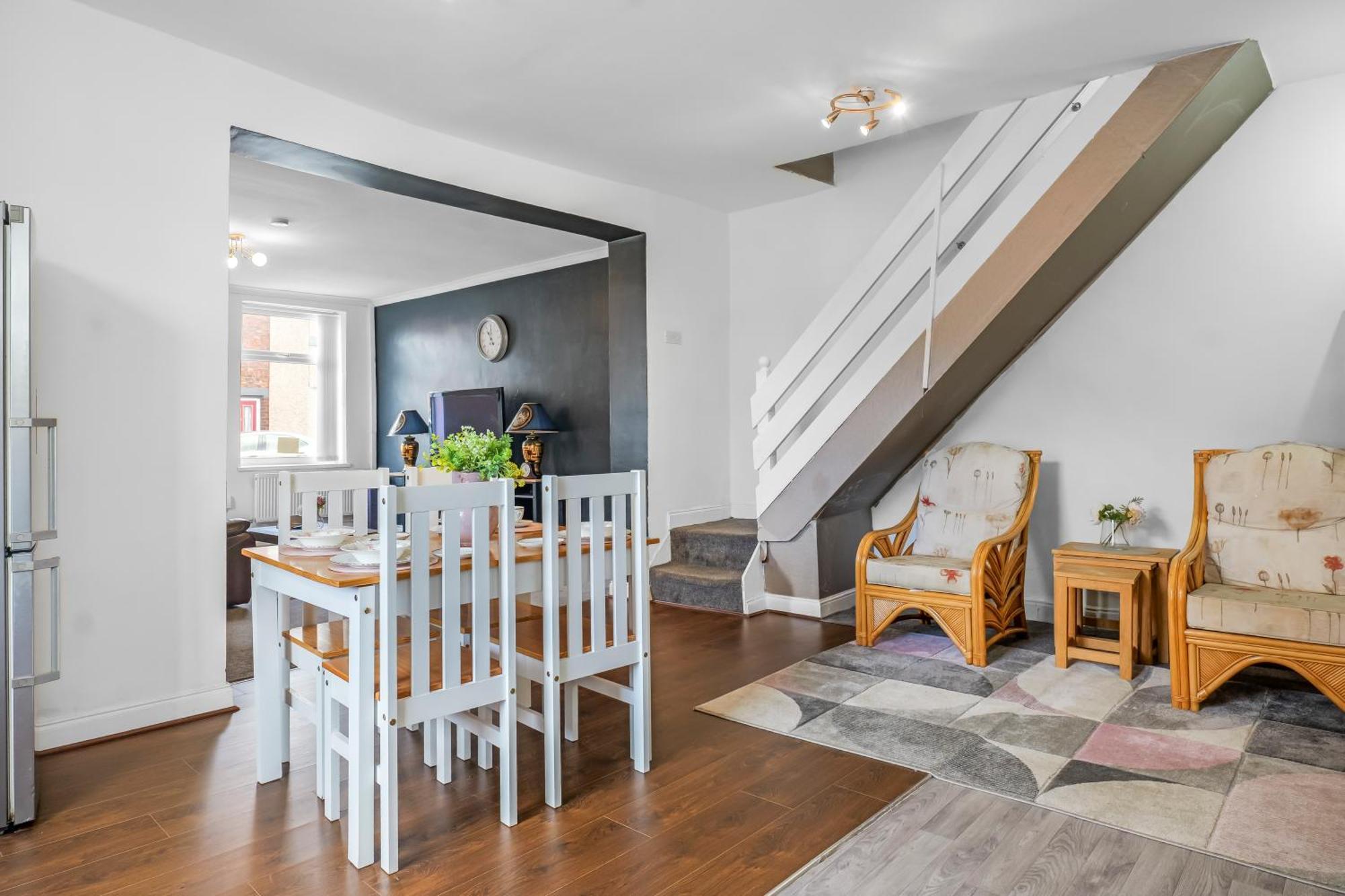 Rochdale 3 Bedroom House 2 Bath With Free Parking Sleeps 7 Extérieur photo