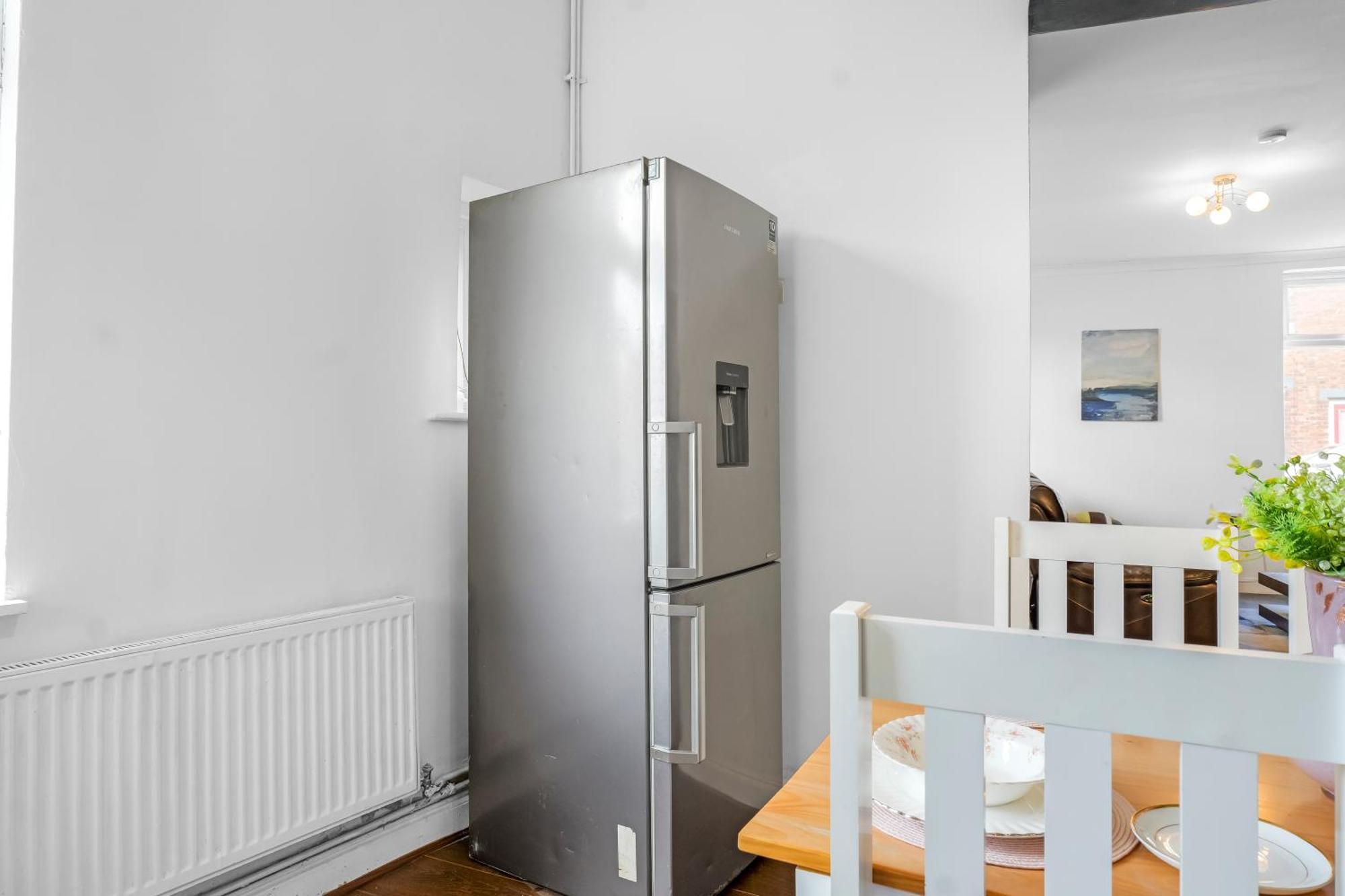 Rochdale 3 Bedroom House 2 Bath With Free Parking Sleeps 7 Extérieur photo
